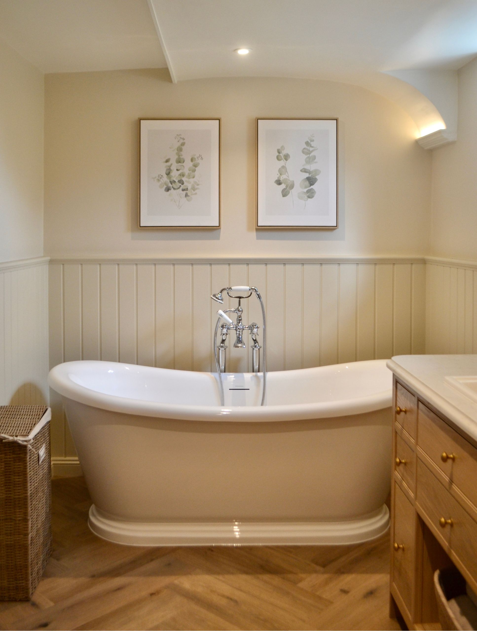 Bathroom & Cloakroom Bathroom & Cloakroom